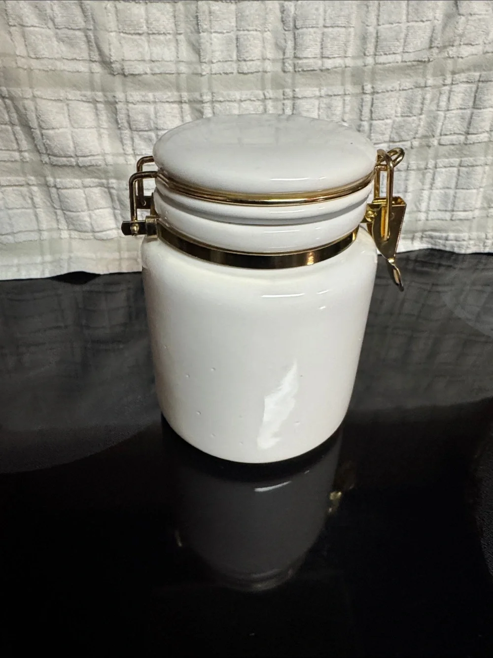 Source Unknown ceramic storage